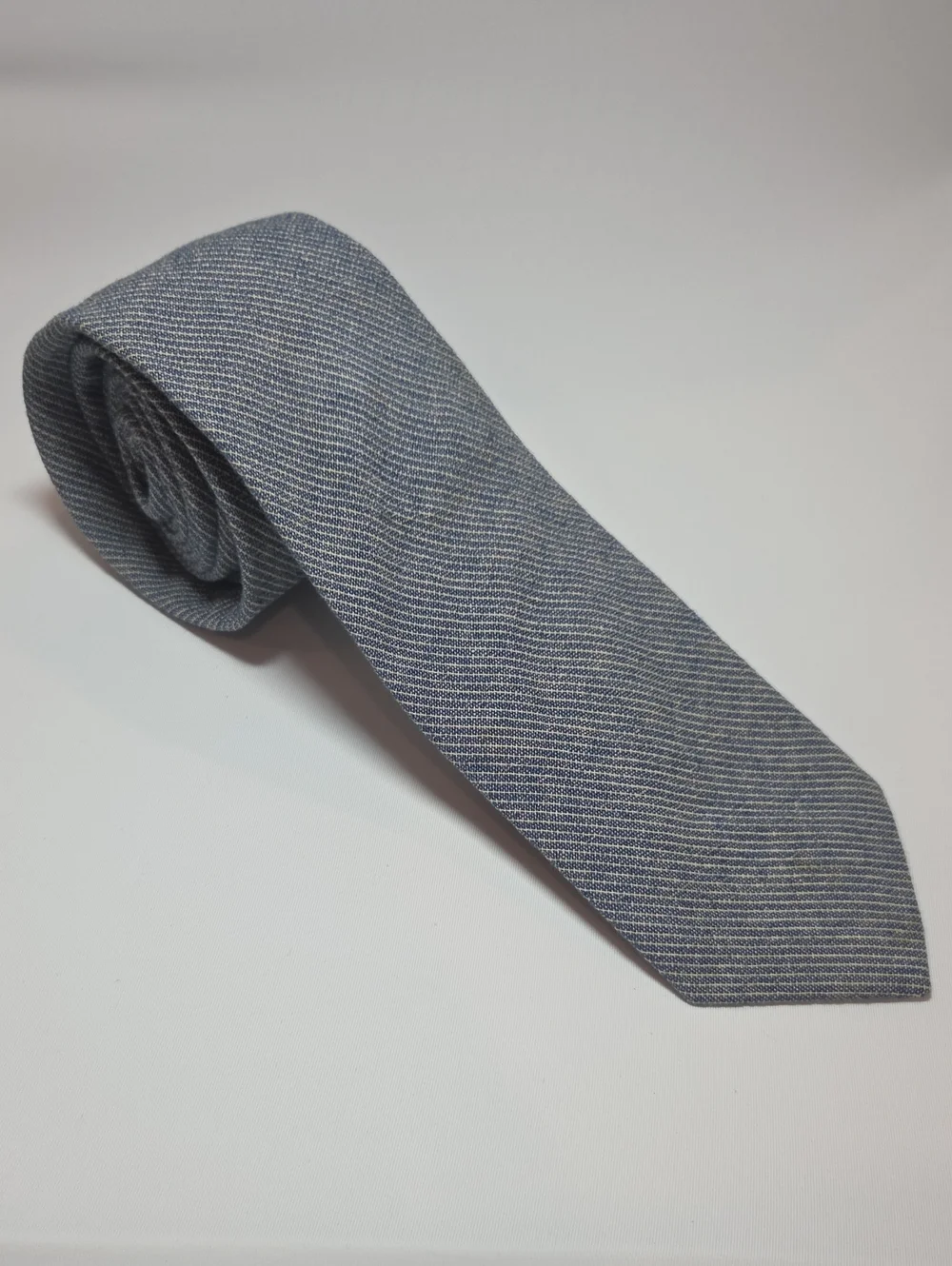 J. Crew Men's 100% Cotton Narrow Blue-Gray Stripe Textured Tie 2.75x58